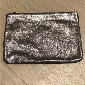 🧡 Marc Jacobs Metallic Zip Pouch